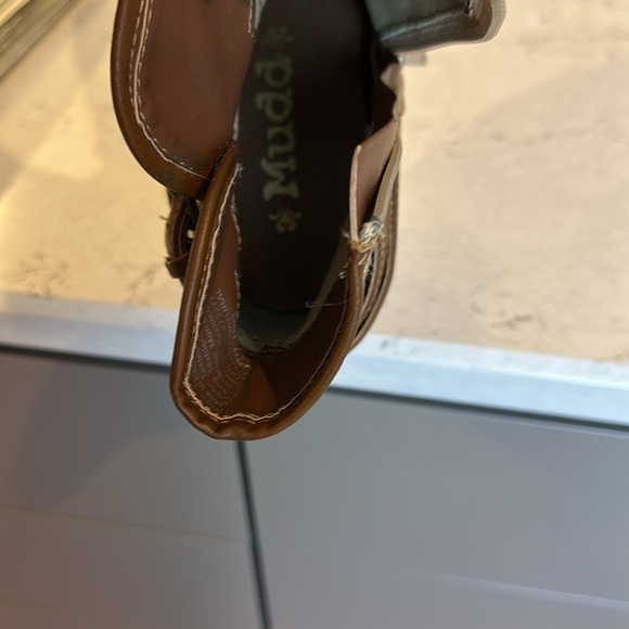 Mudd tan canvas and brown faux leather hidden wedge ankle boots size 7 - Picture 6 of 6